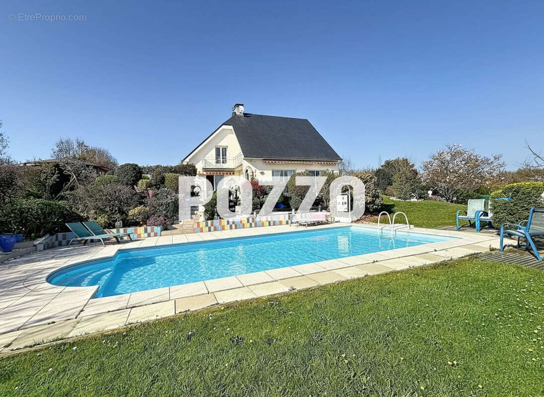 Maison à LONGUEVILLE