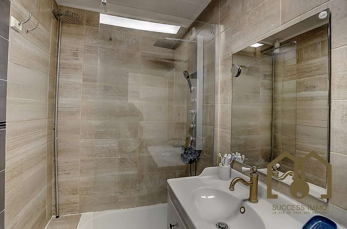 Appartement à VAULX-EN-VELIN