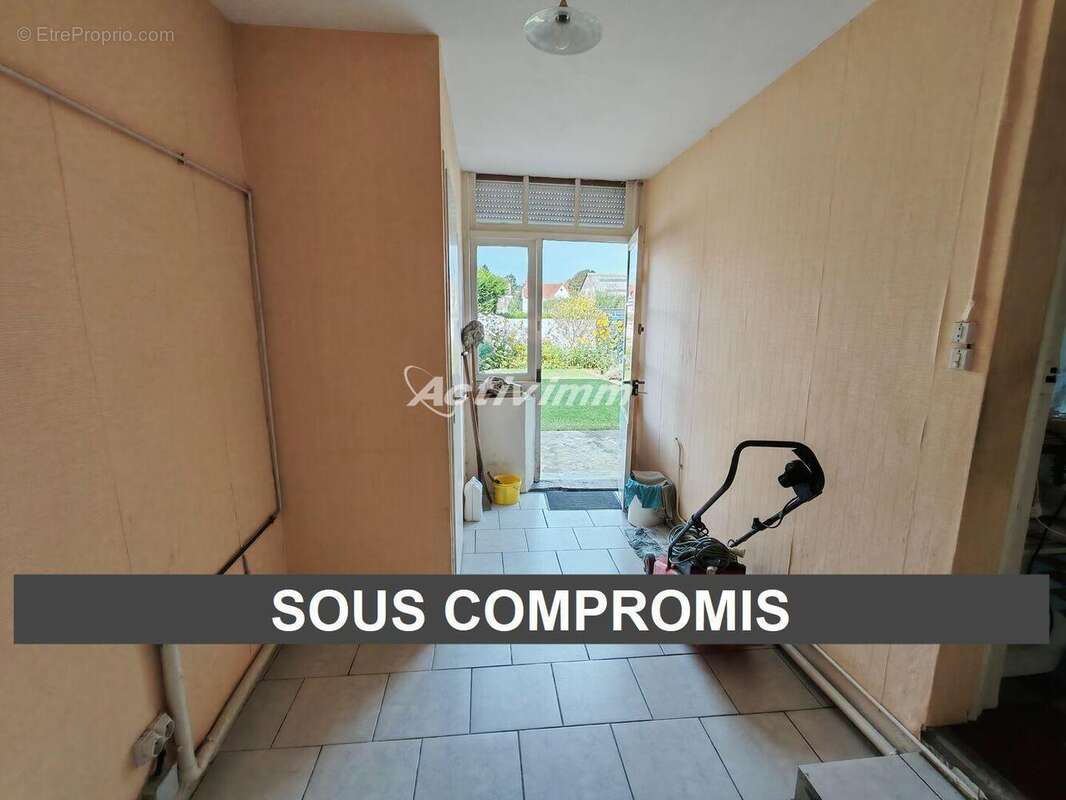 4286 5 - Maison à HESDIN