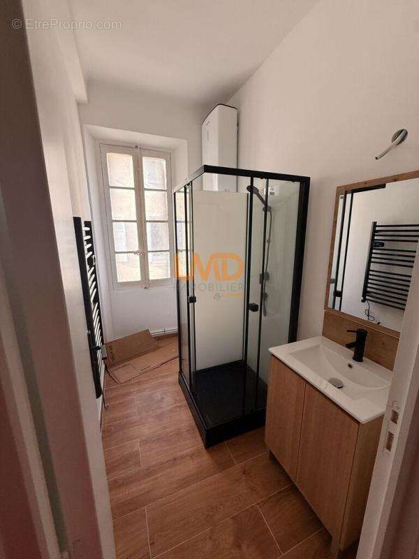 Appartement à LE MUY