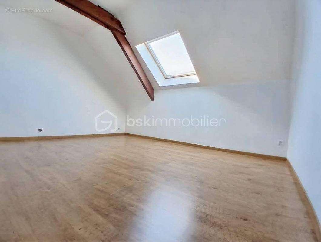 Appartement à AUBERCHICOURT