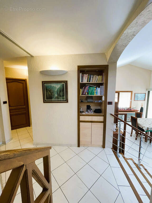 Maison individuelle + grand garage - photo 12