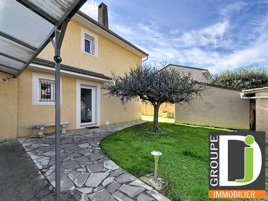 Maison à LIVRON-SUR-DROME