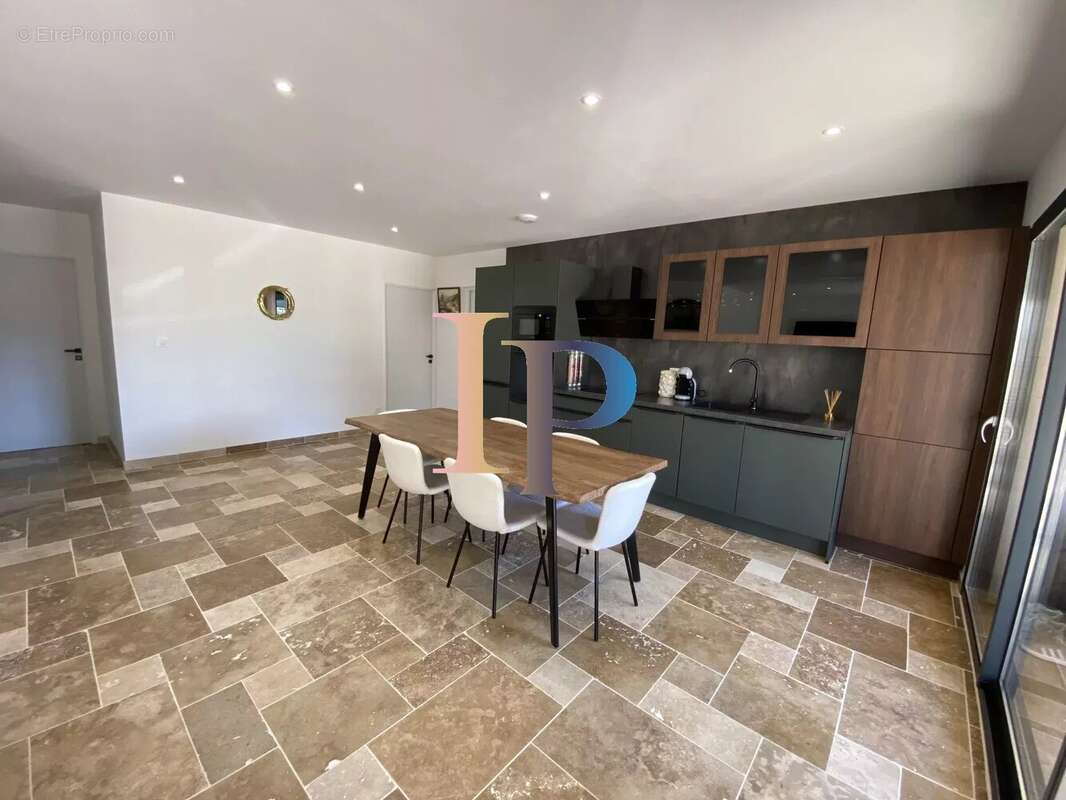 Maison à CHAUFFAILLES