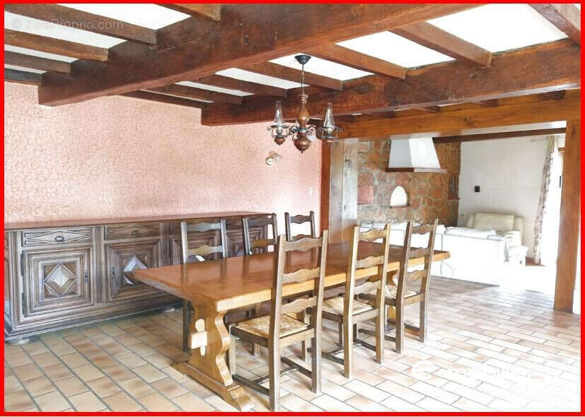 Maison à NEULISE