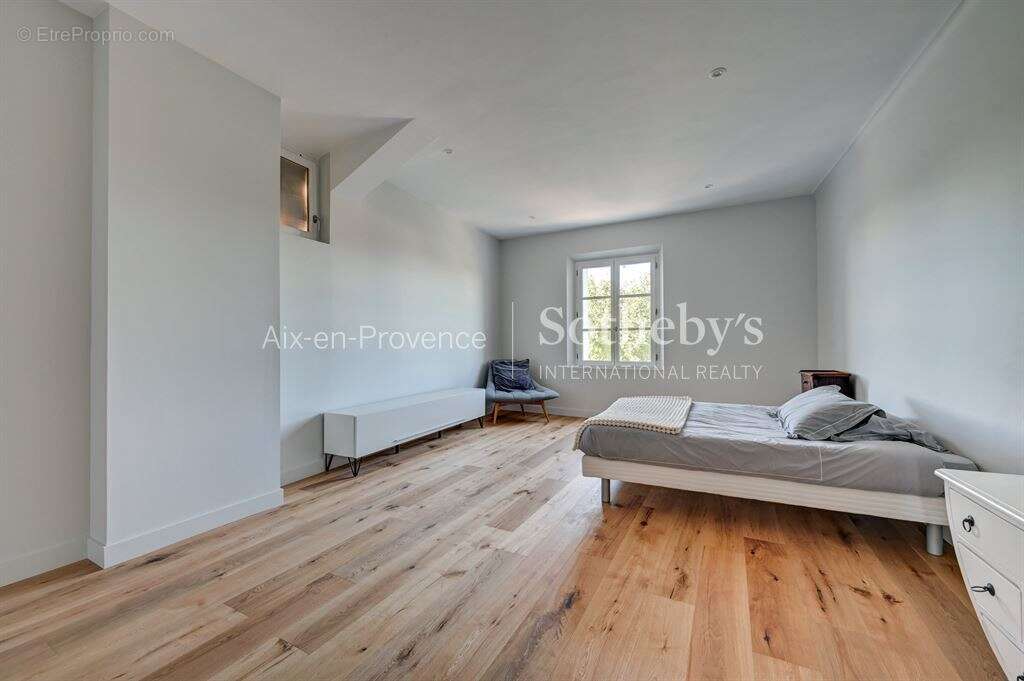 Maison à AIX-EN-PROVENCE