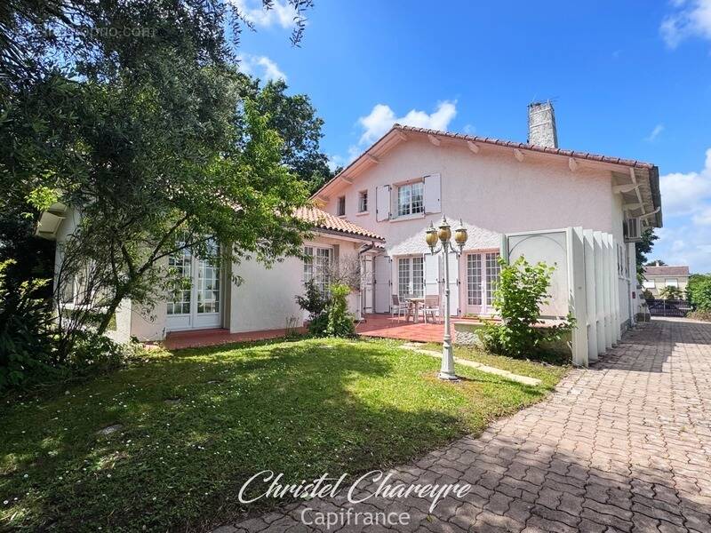 Maison à AIZENAY