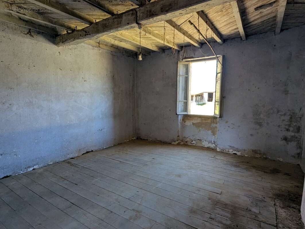 Maison de hameau de 183 m² avec jardin - photo 11