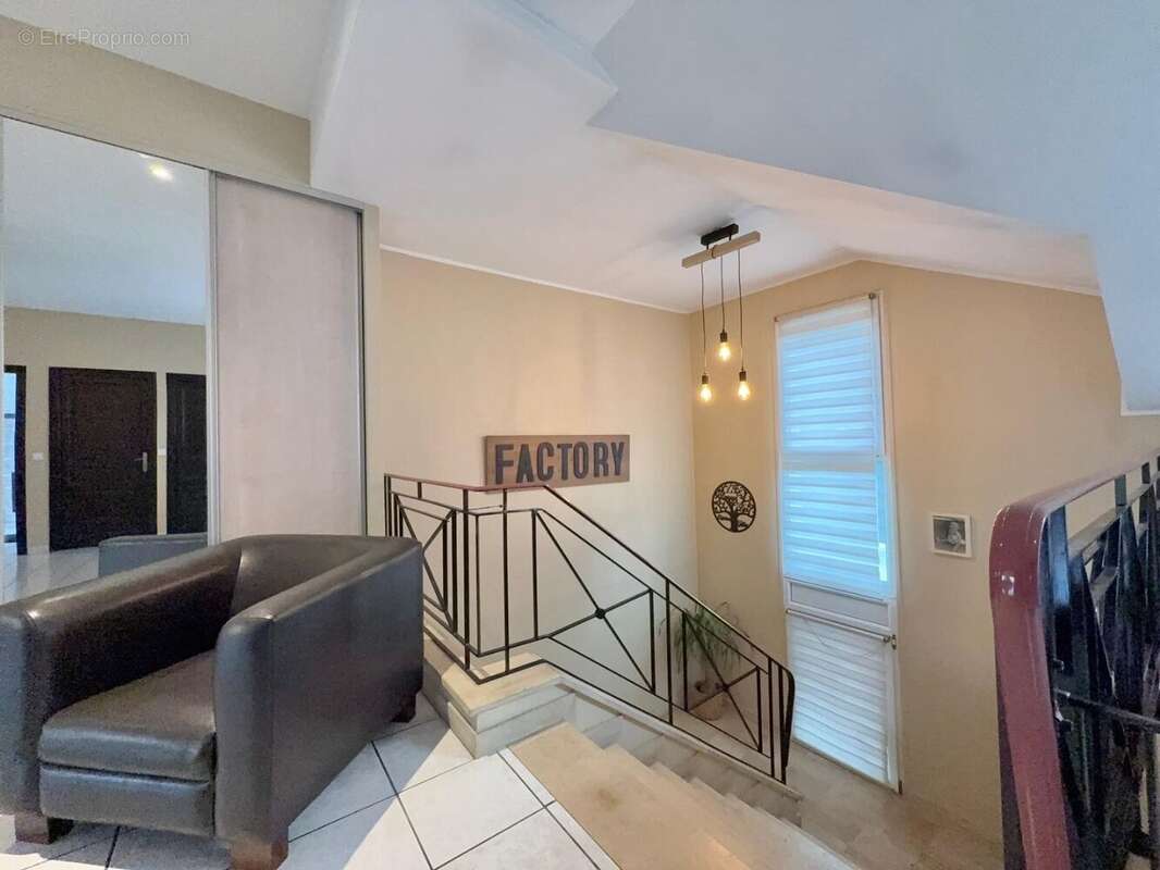 Appartement à ARS-SUR-MOSELLE