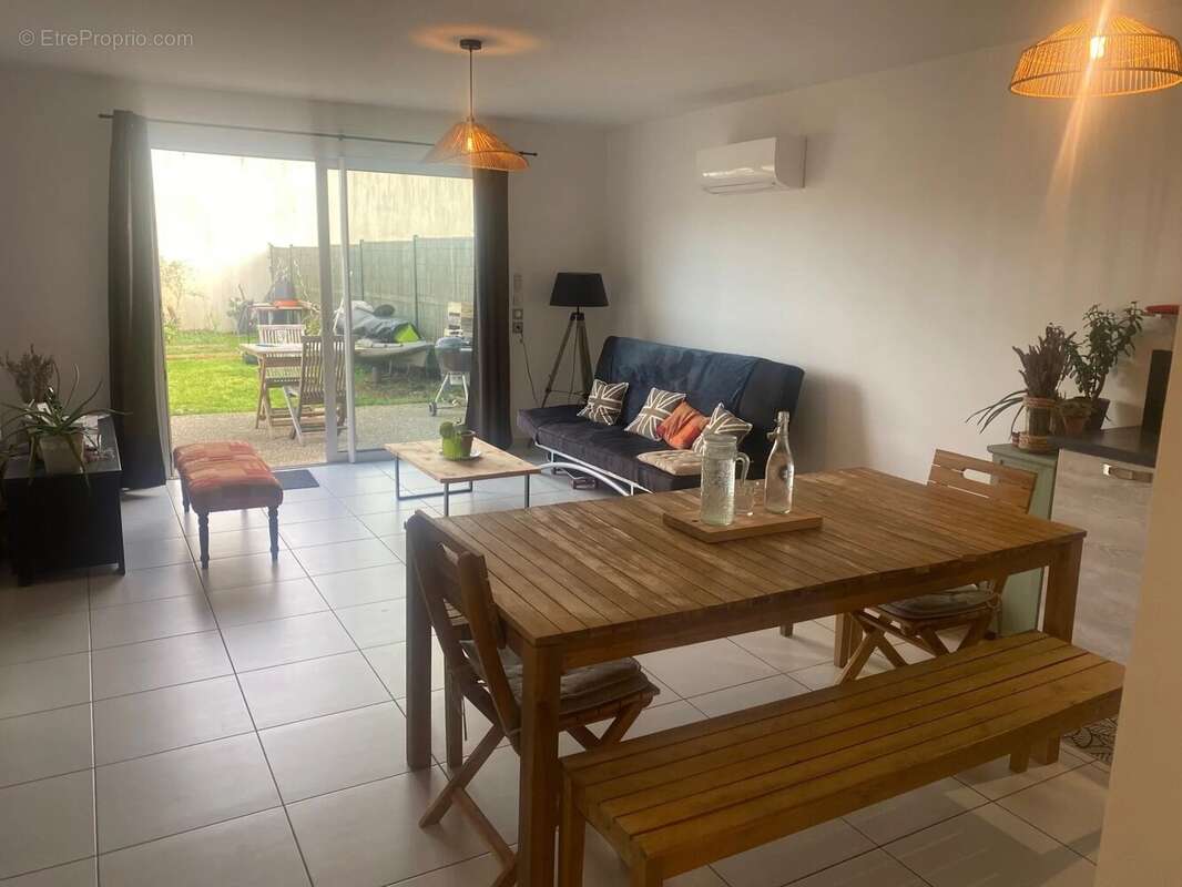 Maison à DOMPIERRE-SUR-MER