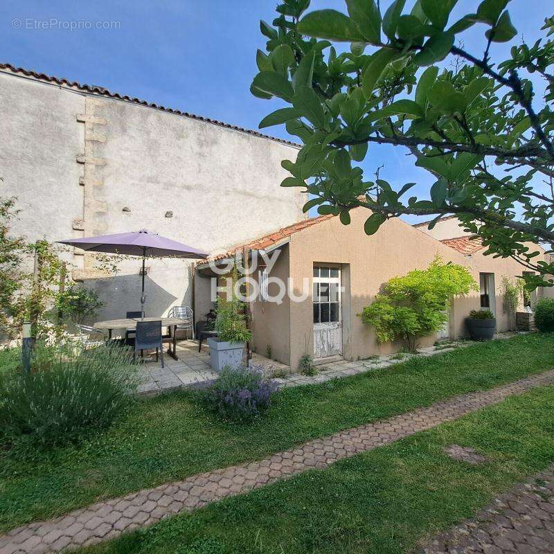 Maison à SAINT-GEORGES-DU-BOIS