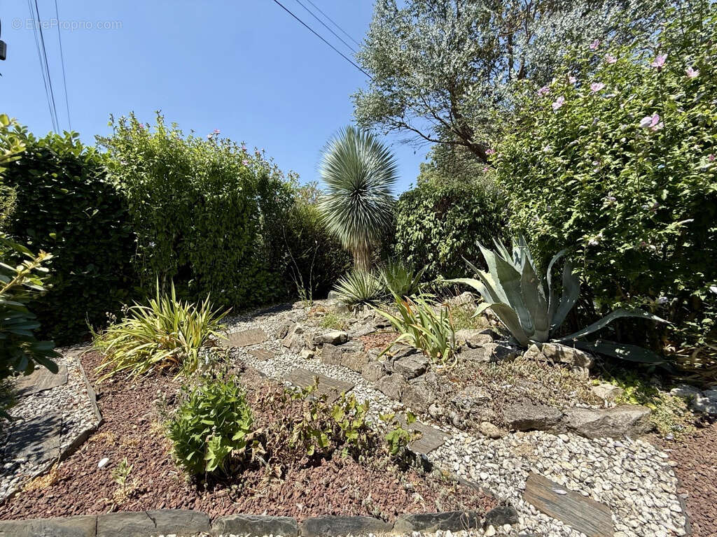 Maison de 205m2 avec jardin à Guilherand-Granges - photo 15