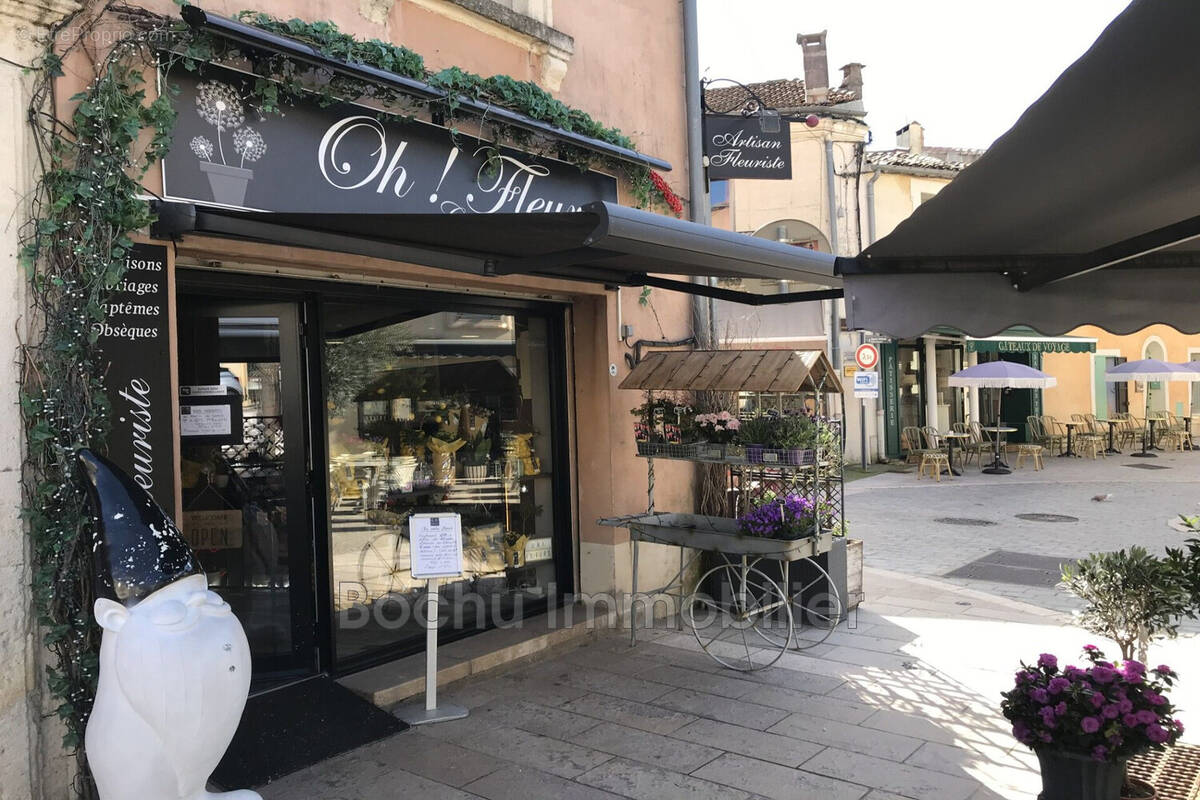 Commerce à CASTELNAU-LE-LEZ