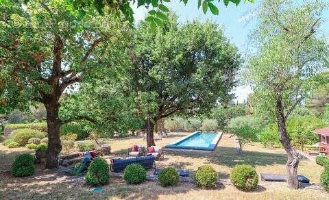 Maison à TOURRETTES