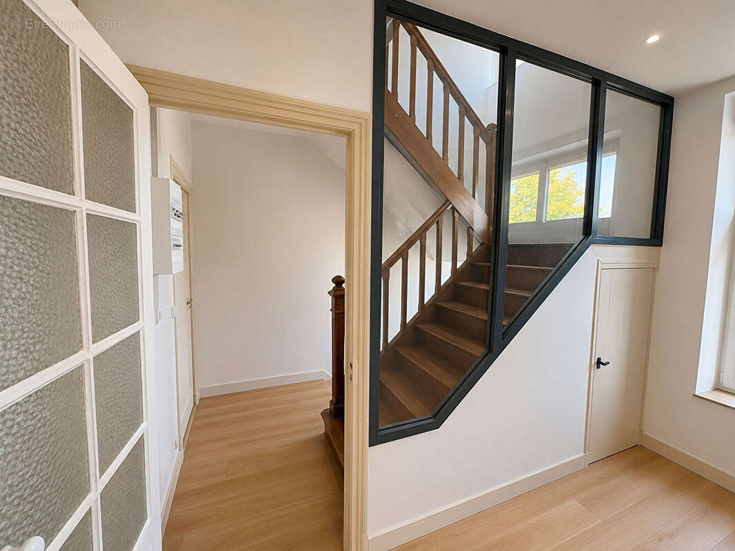 Maison Saint Quentin 4 pièce(s) 94 m2 - photo 2