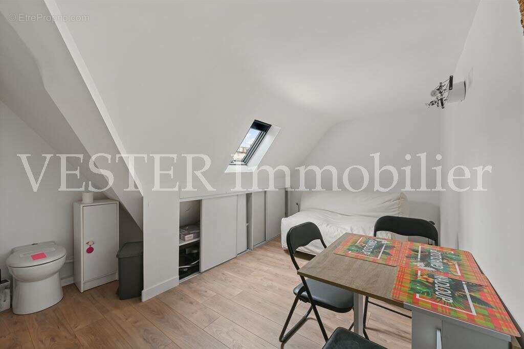 Appartement à PARIS-7E