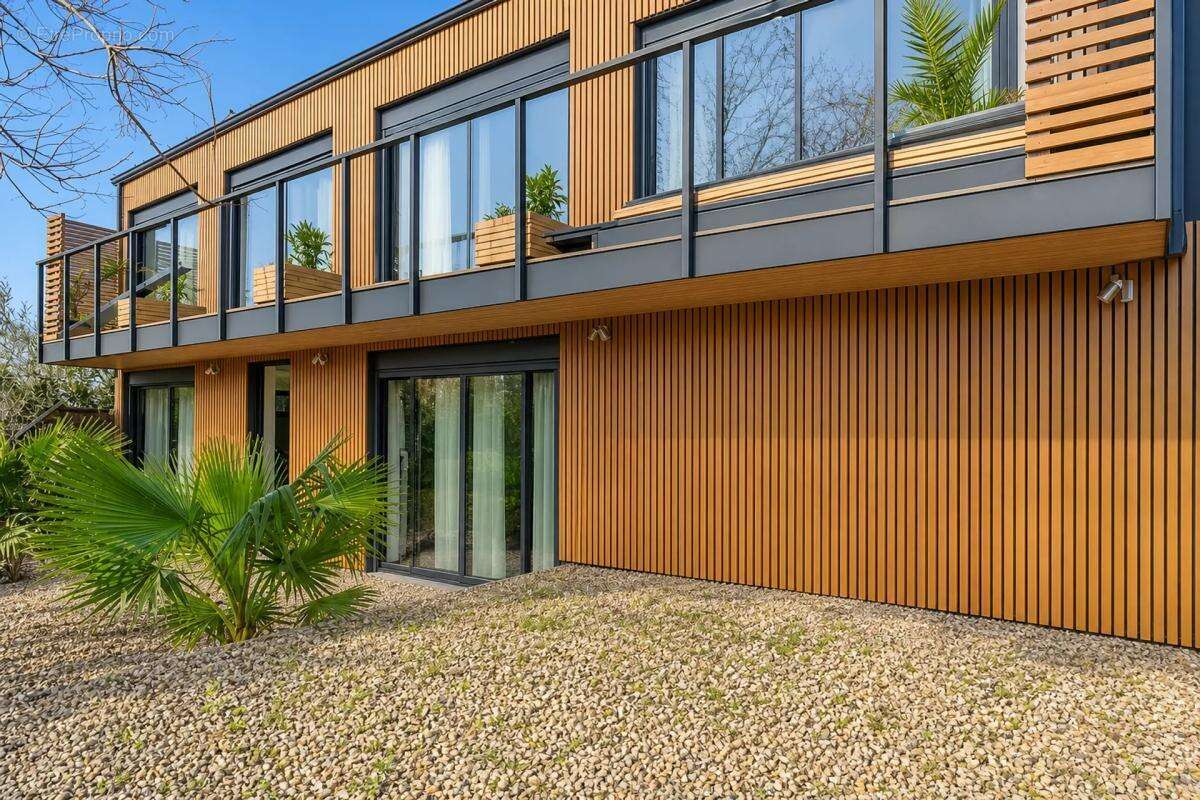 Maison à VAUX-SUR-MER