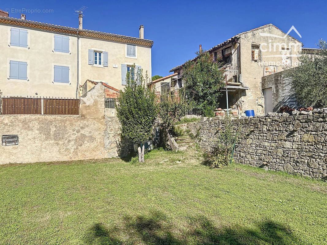 Maison à MAZAN