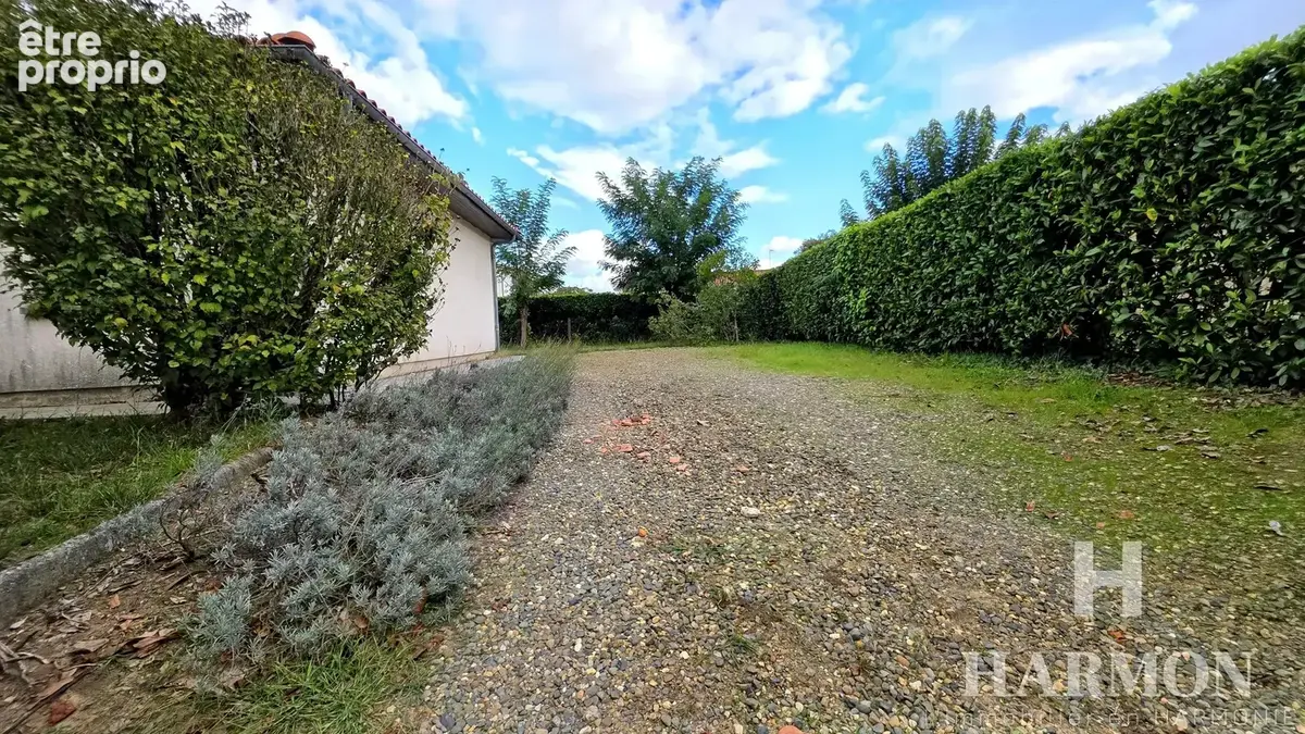 Maison de plain-pied avec 4 chambres, en impasse, à Saint-Pierre-du-Mont - photo 10