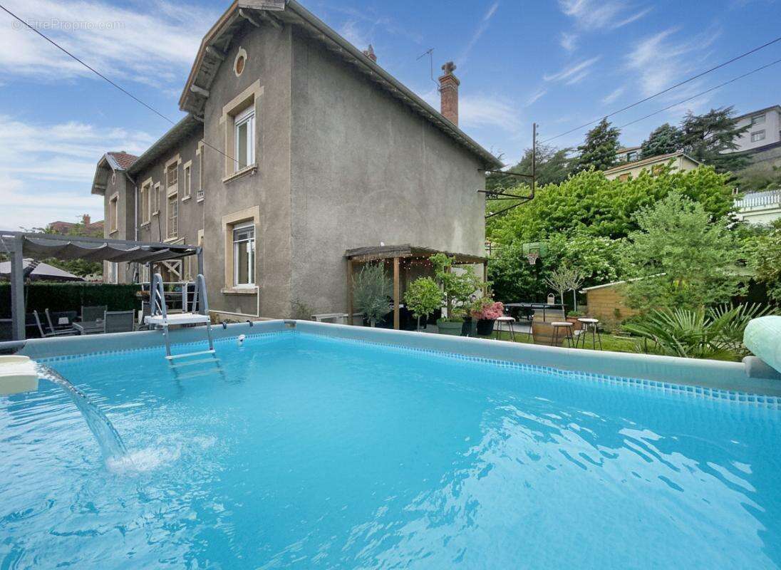 Appartement à GIVORS