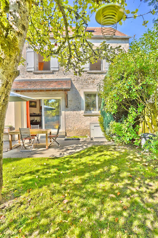 Maison à BOURRON-MARLOTTE