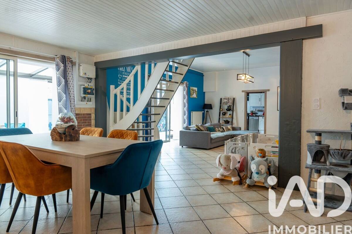 Photo 1 - Maison à VAULX-VRAUCOURT