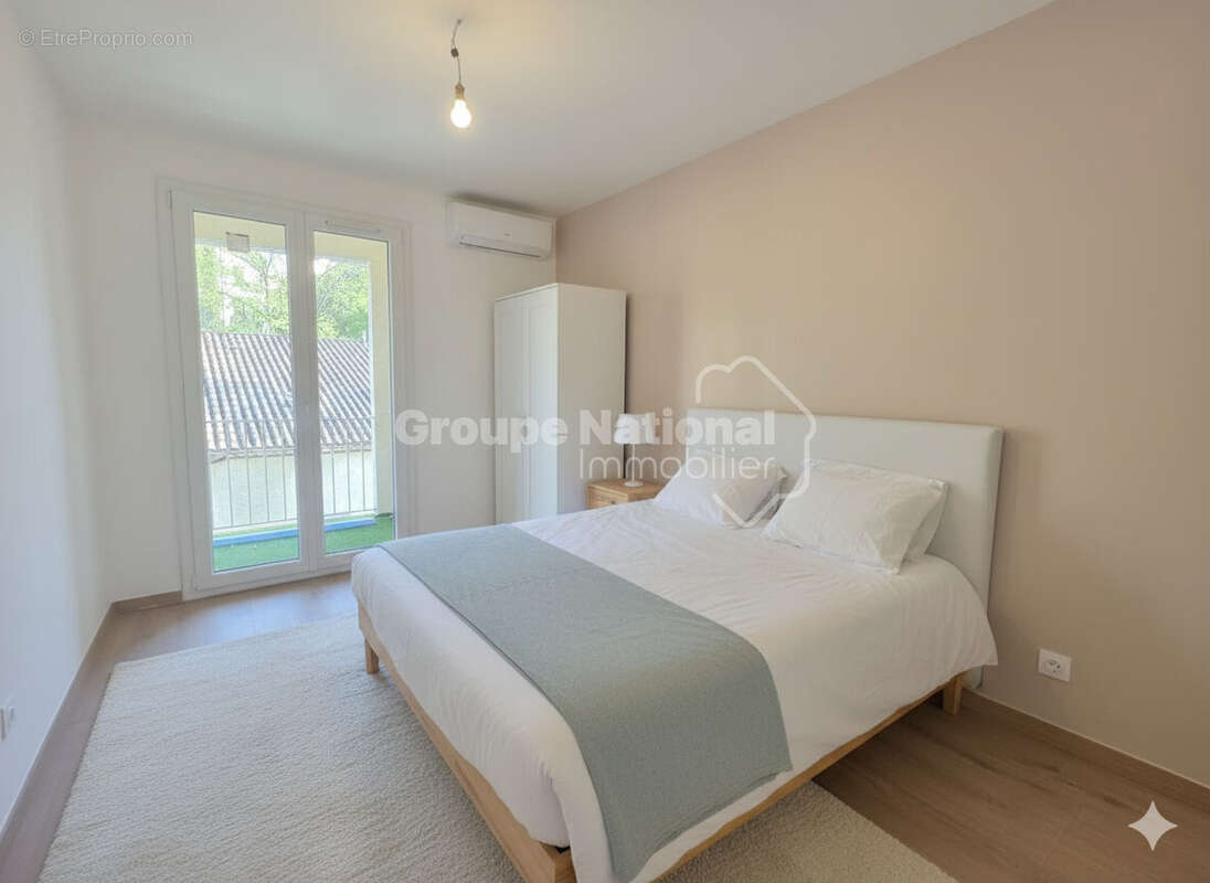 Appartement à VINON-SUR-VERDON