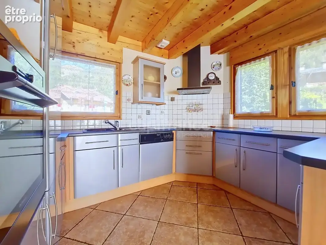 Chalet à vendre 5 pièces LES CONTAMINES MONTJOIE (74) - photo 6