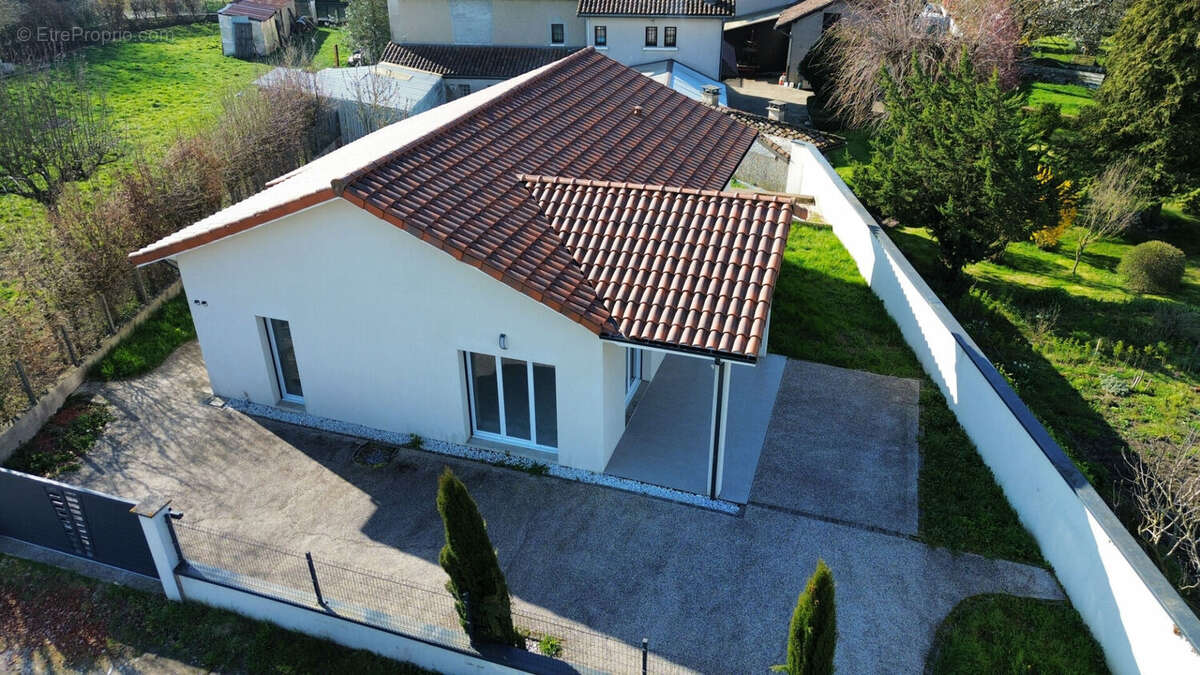 Maison à BOURGOIN-JALLIEU