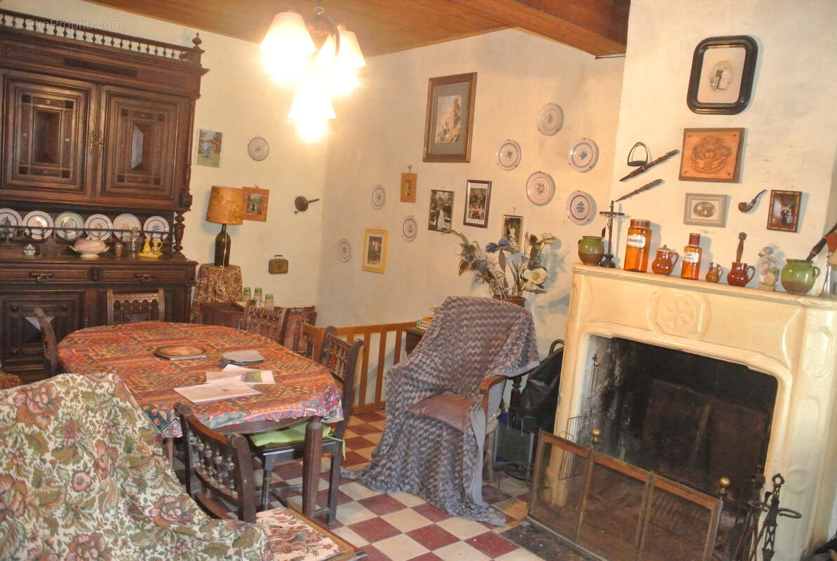 Maison à ESCASSEFORT