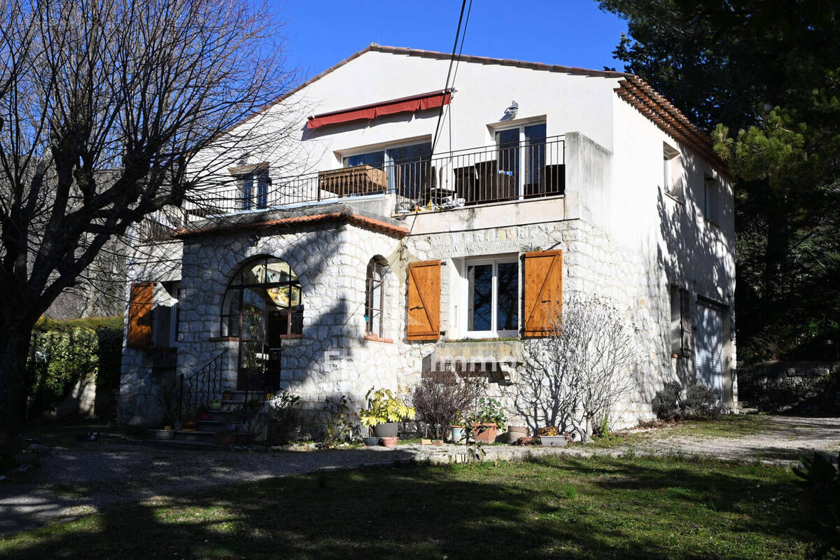 Appartement à SAINT-VALLIER-DE-THIEY