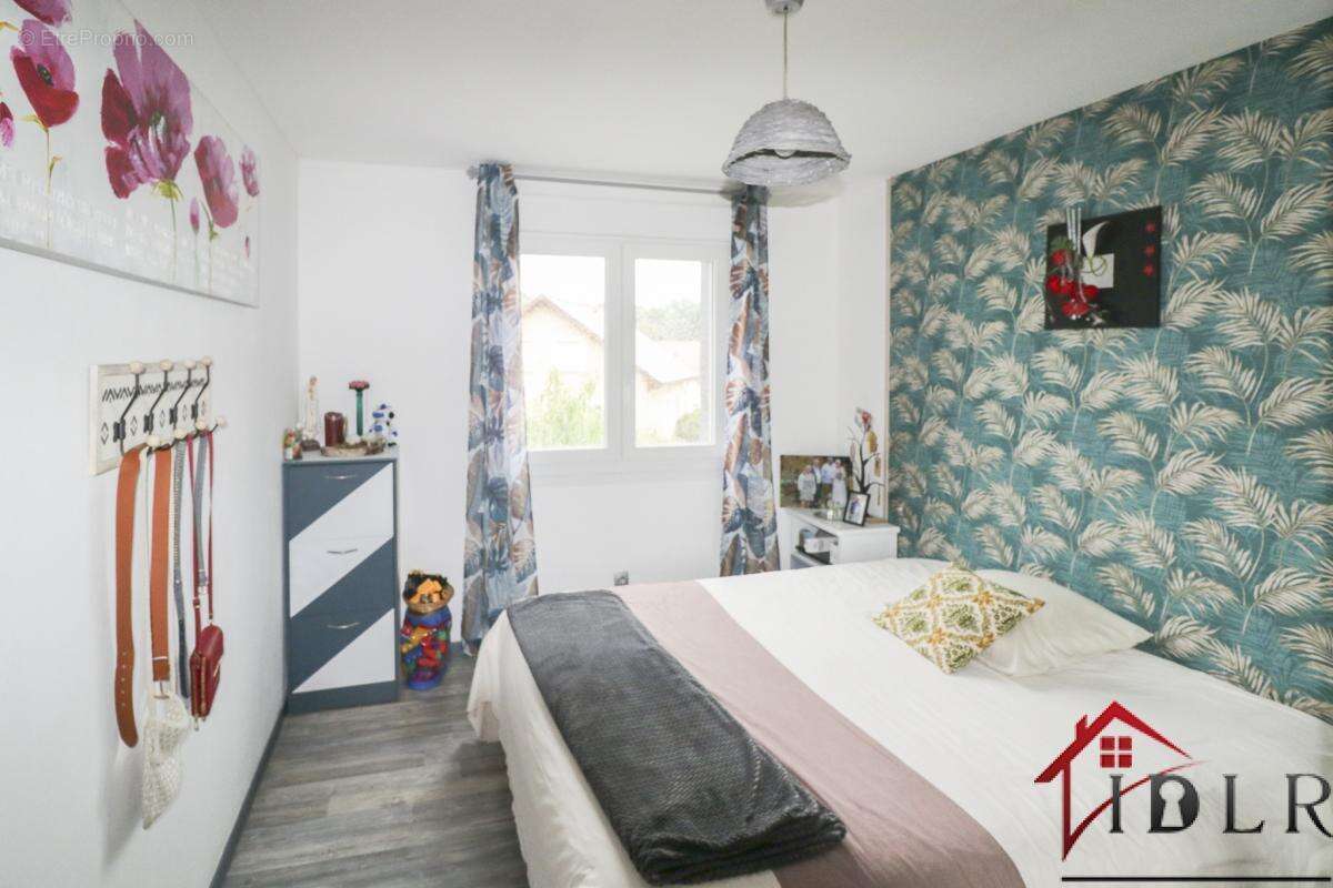 Maison à GRANGES-SUR-VOLOGNE