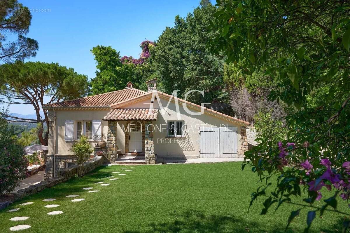 Maison à MOUGINS
