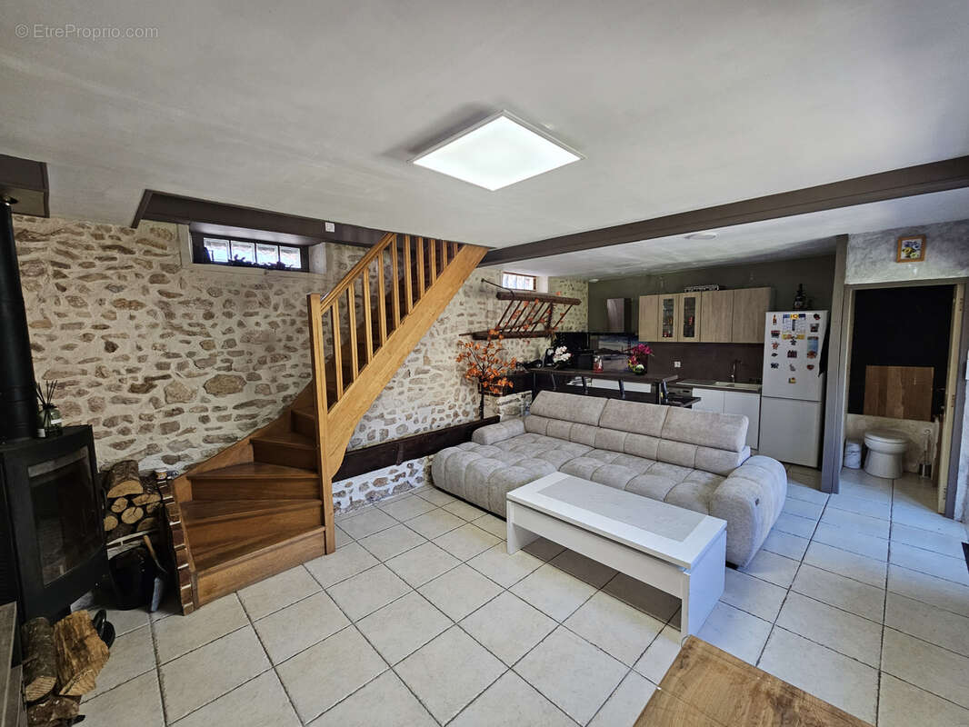 Maison à AUNEAU