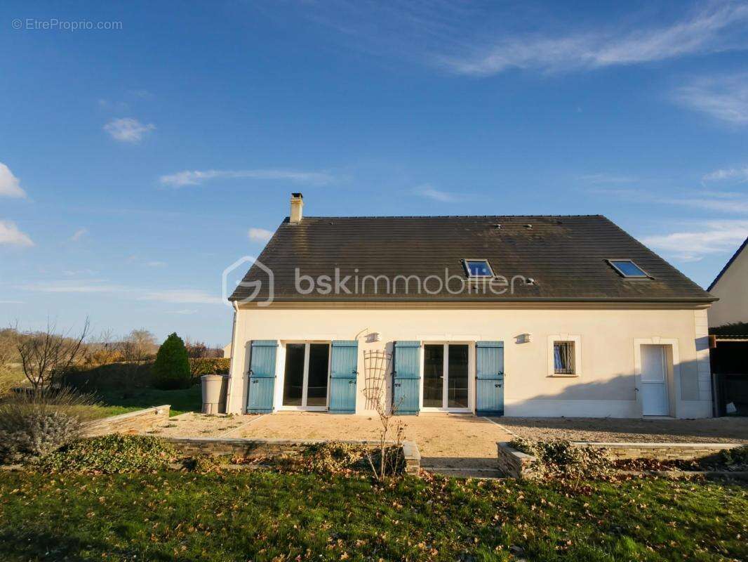 Maison à VEMARS
