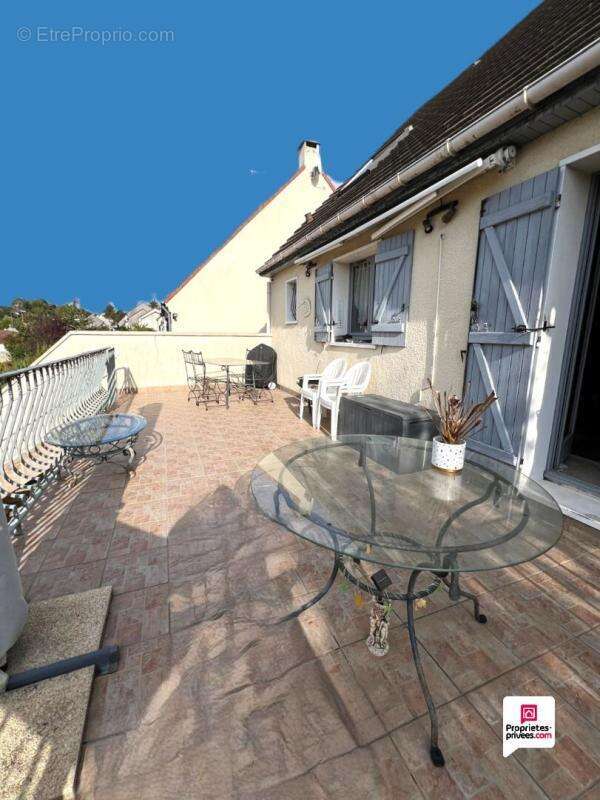 Maison à GAILLON-SUR-MONTCIENT