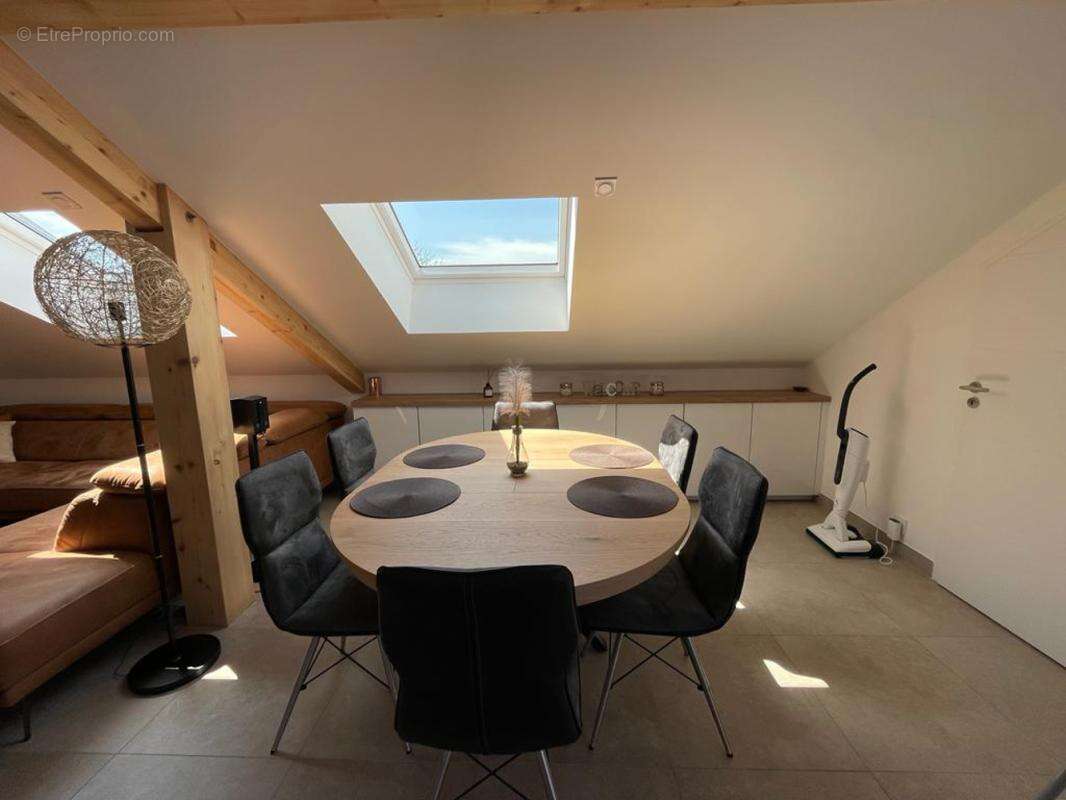 Appartement à DOUVAINE