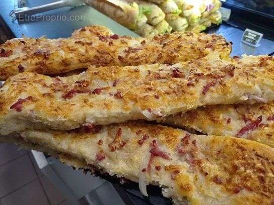 Commerce à SEPTEMES-LES-VALLONS