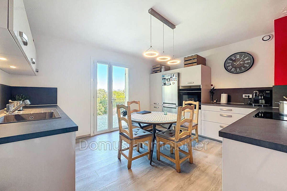 Maison à JONQUERETTES