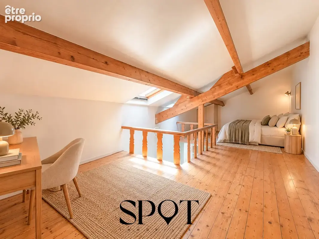 Marseille 5  Appartement avec mezzanine et cour - photo 6