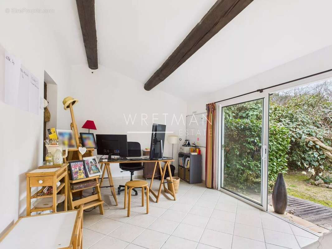 Maison à ROQUEFORT-LES-PINS