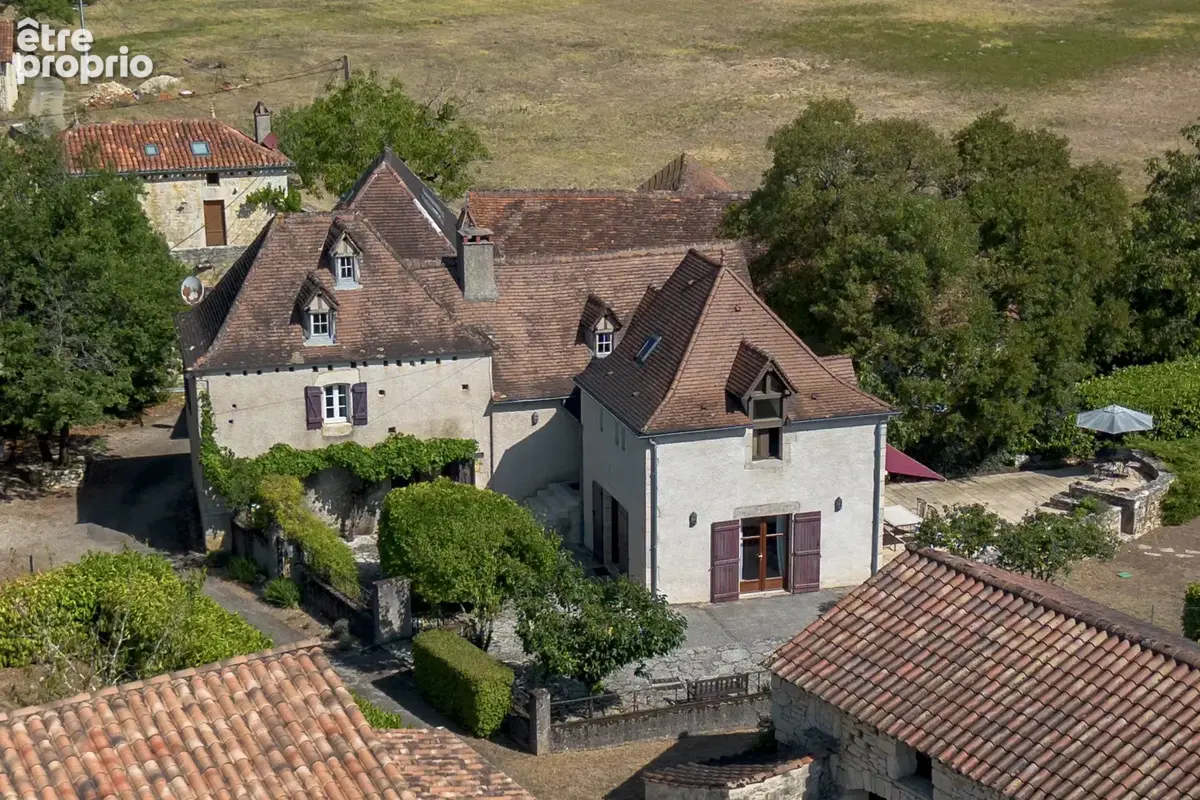 À 10 minutes de Cahors : belle propriété en pierre avec 3 chambres, une annexe et une piscine - photo 17