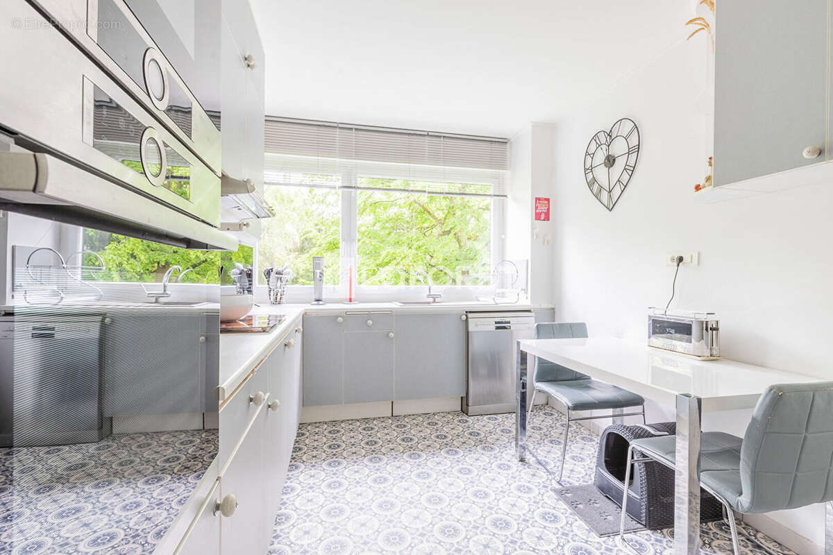 Appartement à CHILLY-MAZARIN