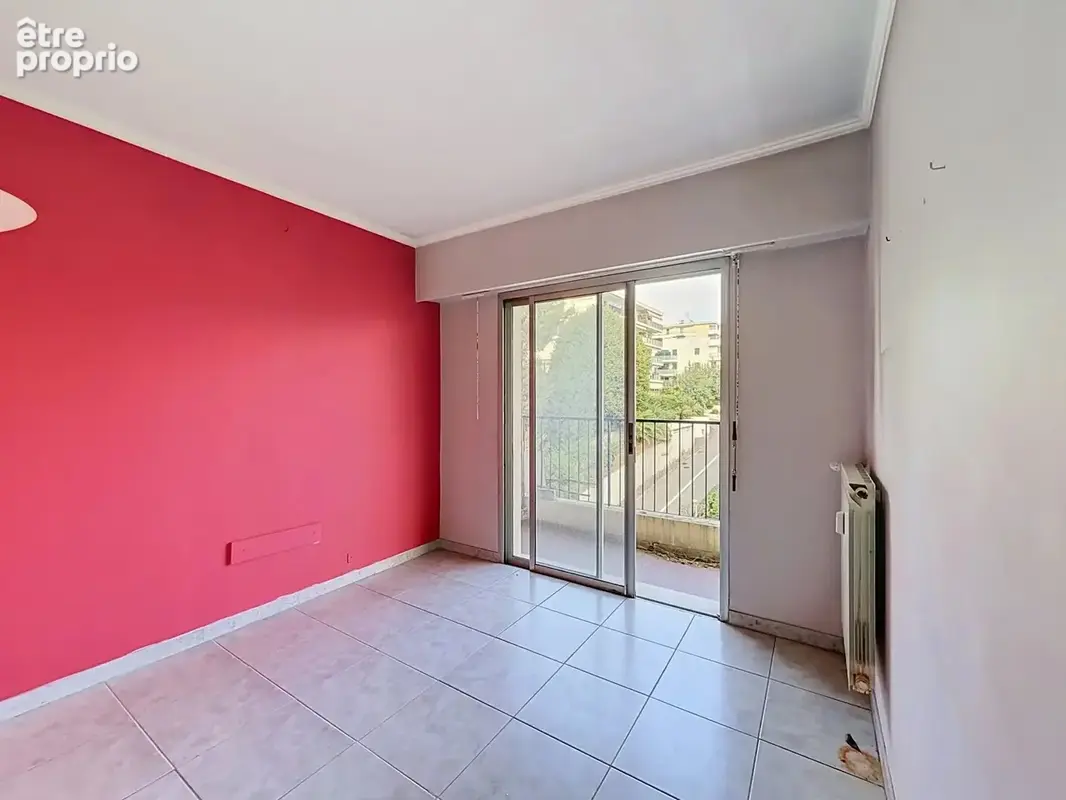 Hauts de cimiez 4 pieces dernier etage - photo 4