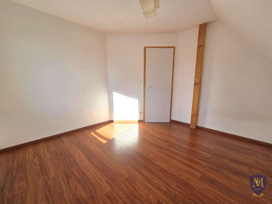Blotzheim au calme maison 5 pièces de 107 m2 sur 6,03 ares de terrain - photo 8