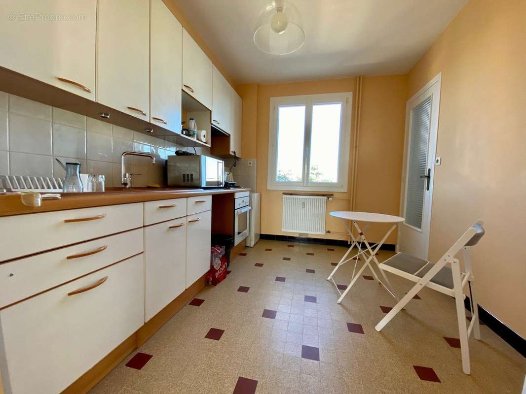 Appartement à ROMANS-SUR-ISERE