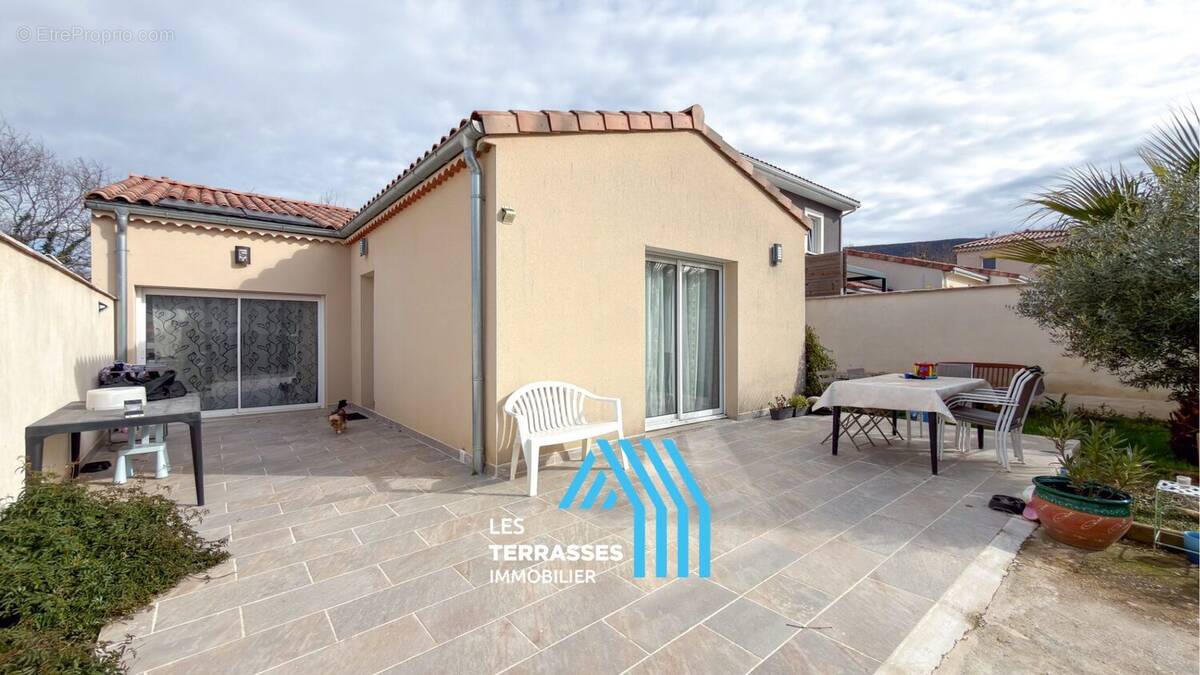 Maison à LA COUCOURDE
