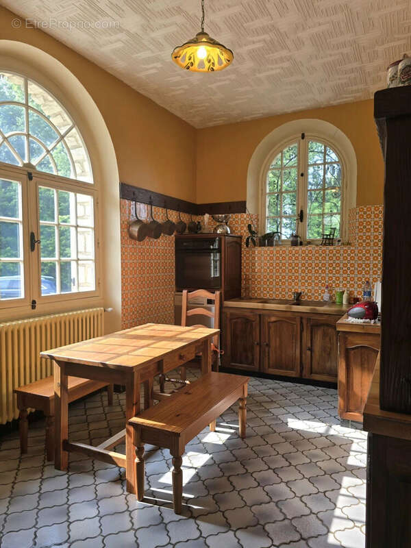 Maison à ROULLET-SAINT-ESTEPHE