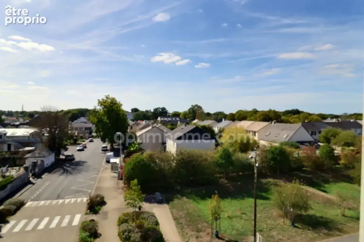 NANTES Saint-Joseph-de-Porterie – T3 lumineux de 66 m² en dernier étage avec ascenseur, balcon sans vis-à-vis et parking boxable - photo 7