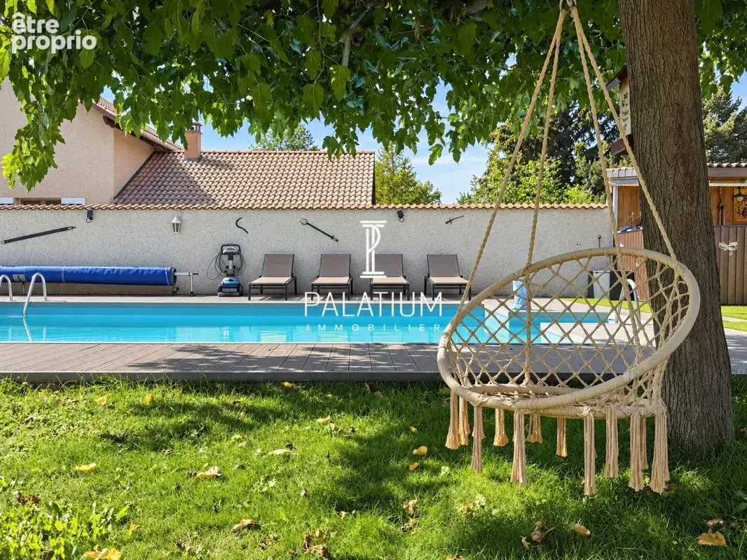 Espace et piscine : la maison de famille idéale - photo 7